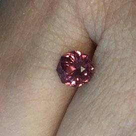 Seda Gems Mahenge Pink Garnet 4.jpg