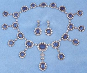 Leuchtenberg Sapphire Parure.jpg