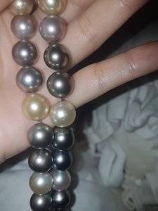 Pearl necklace_2.jpg