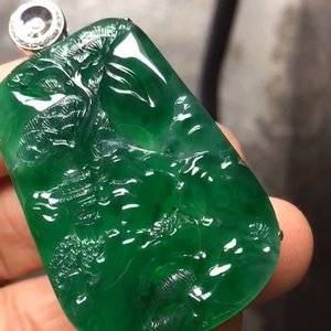 green pendant.jpg