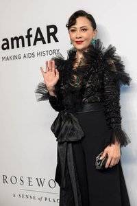 Amfar-3-25-19-1.jpg