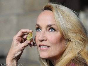 Jerry Hall.jpg