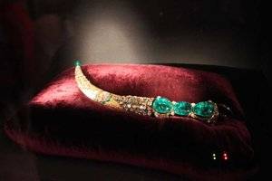 The Topkapi Emerald Dagger.jpg