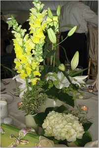 tableflowers.jpg