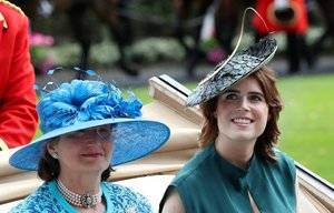 the-viscountess-brookeborough-and-princess-eugenie-of-york-news-photo-1151033649-1561046124.jpg