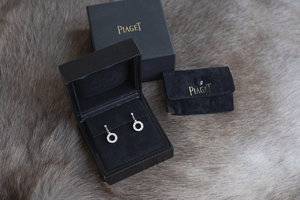 piaget box.jpg