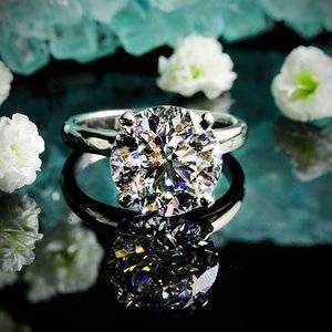 Semi-Custom-Broadway-Solitaire-Engagement-Ring-in-Platinum-by-Whiteflash_55573_49511_g3.jpg