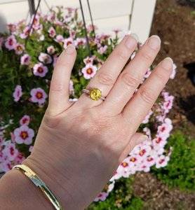 yellow sapphire(2).jpg