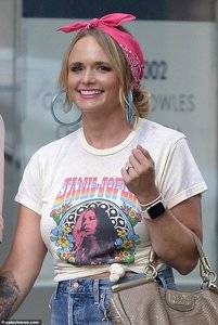 Country singer Miranda Lambert.jpg