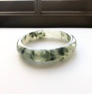 moss_on_snow__jade_bangle_1565970697_3768a382_progressive.jpg