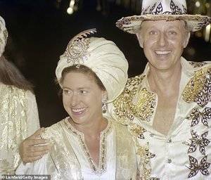 Lord Glenconner poses with his arm around Margaret on Mustique.jpg