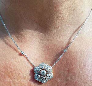 Floral diamond necklace 1.jpg