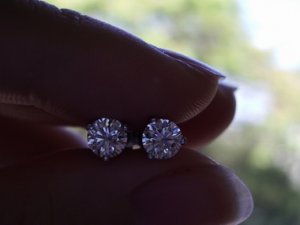 earrings-3.jpg