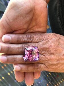 58.5ct Kunzite Photo 1.jpg