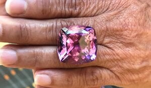 58.5ct Kunzite Photo 1A.jpg