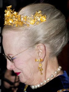 Naasut Tiara (2012) by Nicholas Appel for Queen Margrethe 8.jpg