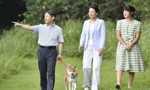 Emperor, Empress of Japan and Princess Aiko.jpg