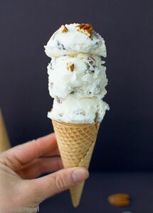 pecan-ice-cream-3-1.jpg