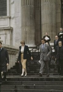 Princess-Diana-and-Prince-Charles-leaving-their-first-royal-wedding-rehearsal--820x1200.jpg