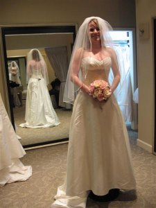 Wedding Dress 098 (Medium).jpg