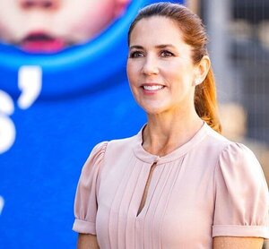 crown-princess-mary-5.jpg