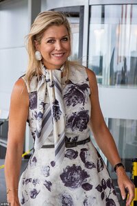 queen-maxima-in-natan-dress-7.jpg