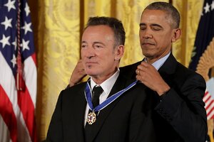 86e6652dae0e33b21dc488616ab2951024-22-bruce-springsteen.2x.h473.w710.jpg