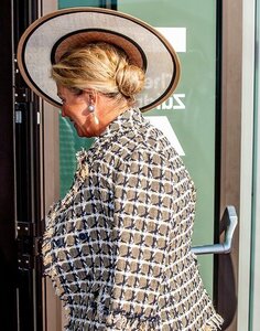 queen-maxima-in-oscar-de-la-renta-6.jpg