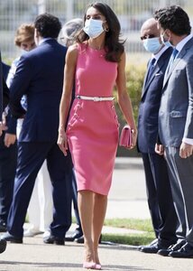 queen-letizia-in-michael-kors-dress-4.jpg