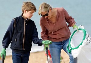 Great British September Clean volunteers.jpg