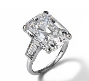 Cartier-Engagement-Ring Grace Kelly.jpg