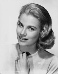 Cartier ring Grace Kelly.jpg