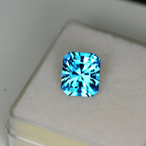 JD EB Topaz 5.55ct #2.jpg