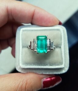 mochiko42's Emerald Ring.jpg