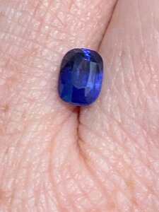 2.05 Cushion Sapphire Inside 1.jpg