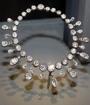 Napoleon-I-Diamond-Necklace.jpg