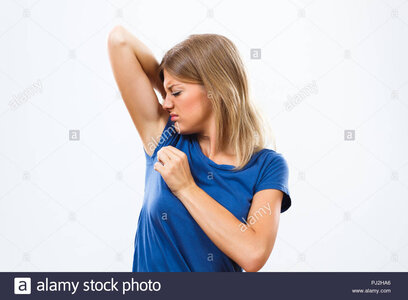 unpleasant-smell-under-armpit-PJ2HA6.jpg