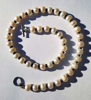 Silver Bead Pearls Pic 2.jpg