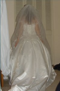 tryin-on-the-dress-021.jpg