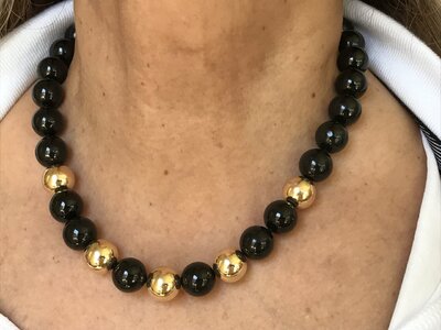 Black Jade Bead Necklace 2.jpg