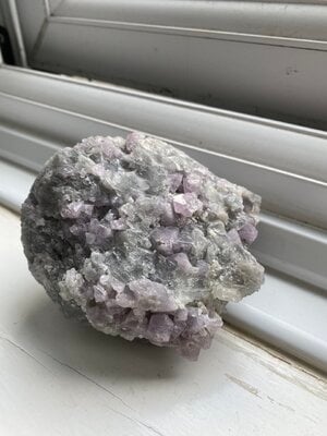 Large lavender spinel in matrix from Koksha Valley 01.jpg