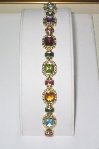 0602_DisplayBracelet.JPG