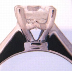 ritani royal crown setting side.jpg