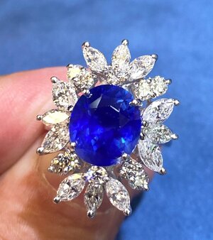 4.20ct Sapphire Marquise Setting DK2.jpg