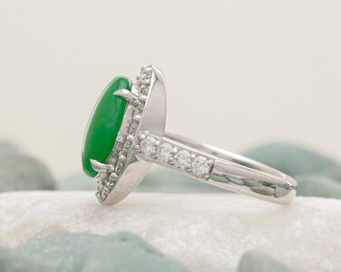 3.11ct Green Jadeite DK3.jpg