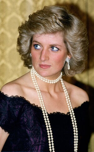 princess-diana-pearls-z.jpg