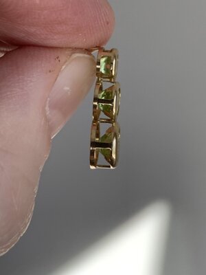 peridot earrings_2188.JPG