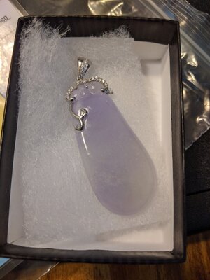 pendant_jadeite_lavender.jpg