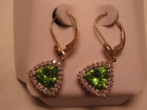 00peridot ear30.JPG