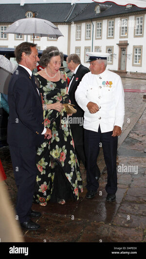 princess-elisabeth-of-denmark-c-arrives-for-a-gala-dinner-on-the-occasion-D4PEDX.jpg